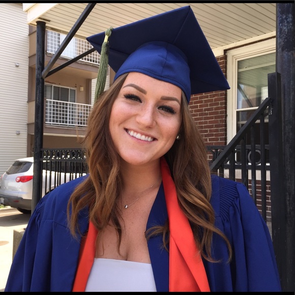 Meet your Posher, Monika - Picture 2 of 3